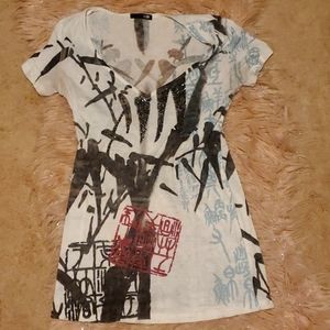 Sexy low cut top with bling Size Small